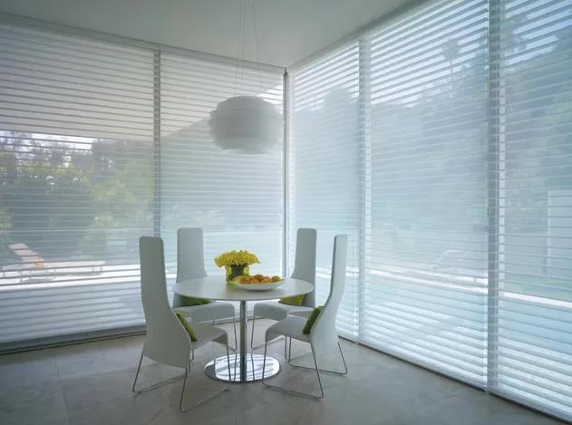 kitchen white blinds